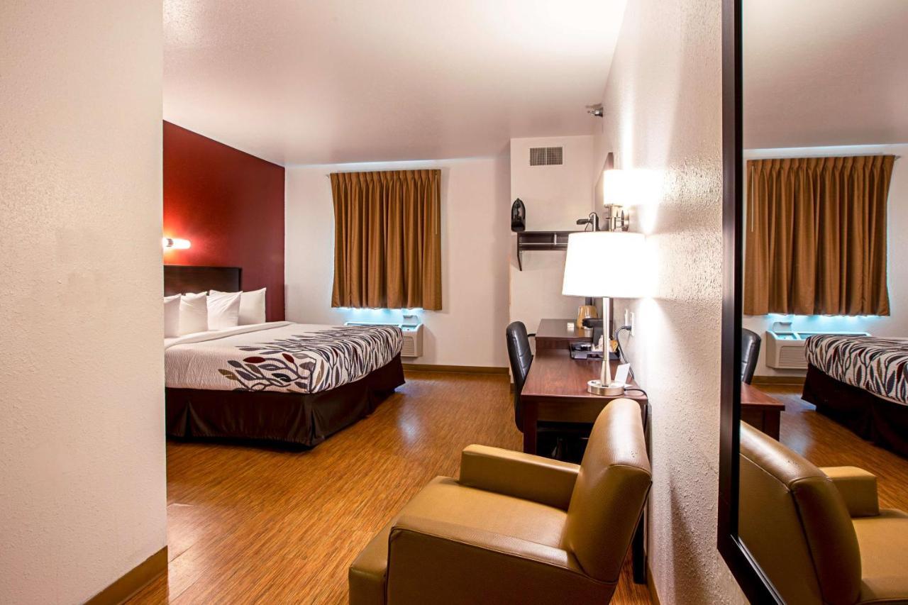 Seasons Inn Traverse City Extérieur photo