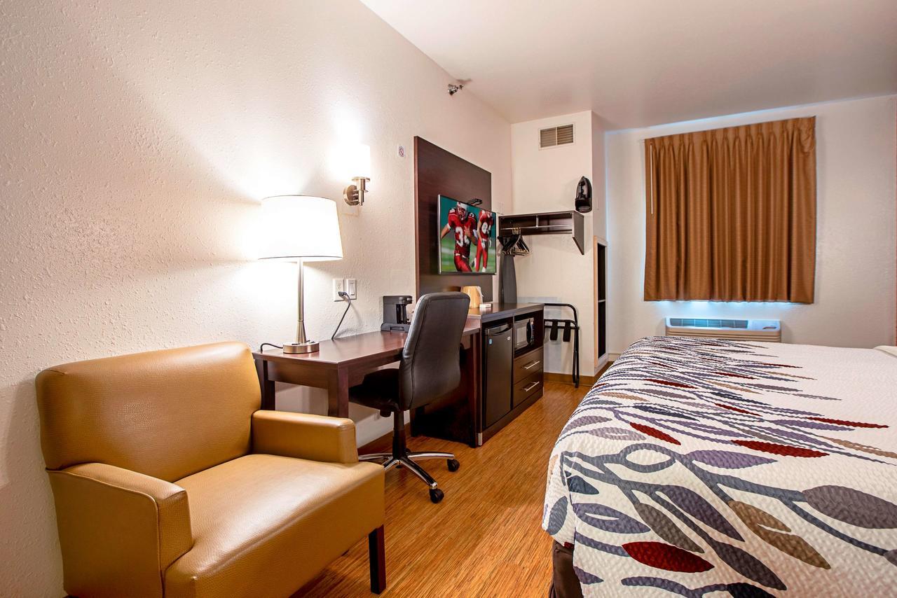 Seasons Inn Traverse City Extérieur photo